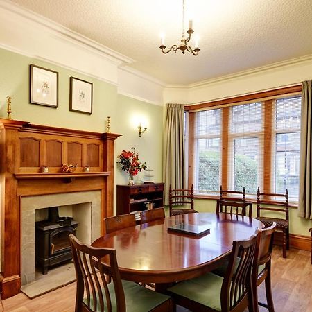 Spacious Victorian Townhouse Near Hcc With Off Street Parking Харогейт Екстериор снимка
